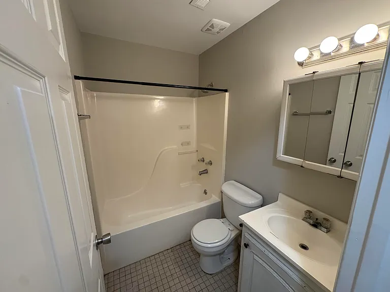 7911 Angel Ct — Photo 12