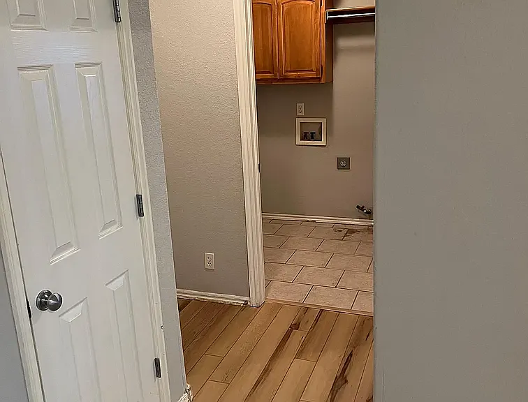 2415 S 7th St — Photo 20
