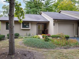 4 Big Oak Ln, Milford, OH 45150