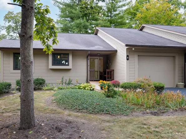 4 Big Oak Ln, Milford, OH 45150