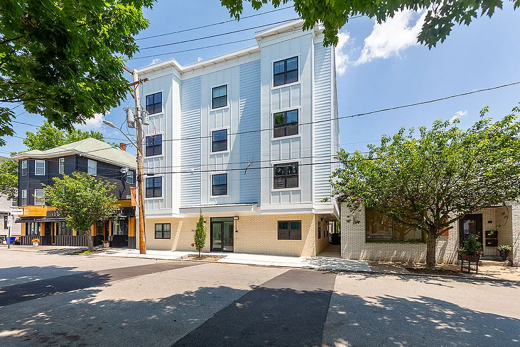 1 bed, 527 sqft, $2,499 — Photo 1