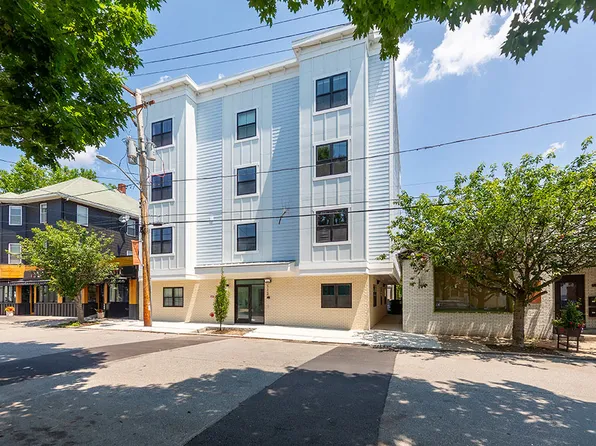 115 Ives St #202, Providence, RI 02906