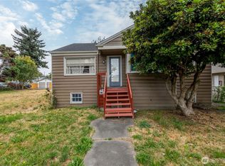 423 Park Ave N, Renton, WA 98057