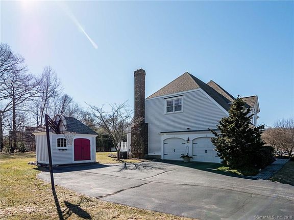 4th image of 252 Imperial Dr