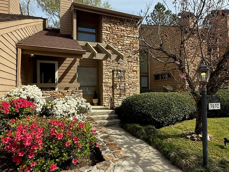 3032 Cahaba Cliffs Dr — Photo 1