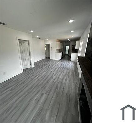 5th image of 4502 15th Ave S