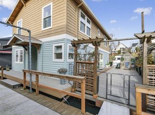 510 N Tomahawk Island Dr, Portland, OR 97217