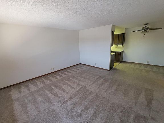 3rd image of 701 S 11th St #16