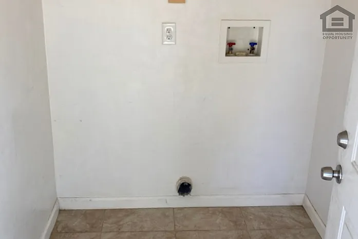 2501 W Belmont Ave #3 — Photo 15
