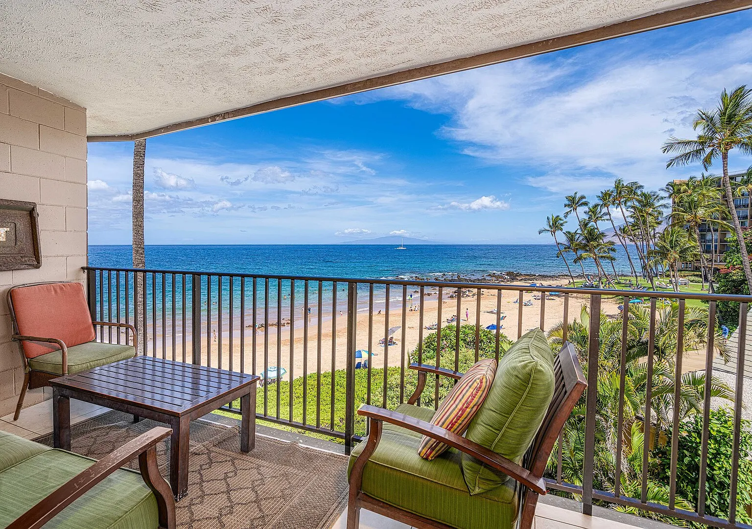 Oceanfront Hale Hui Kai 313 Large Lanai, AC, Incredible Views on — Photo 1