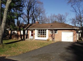 17 Salisbury Rd, Delmar, NY 12054