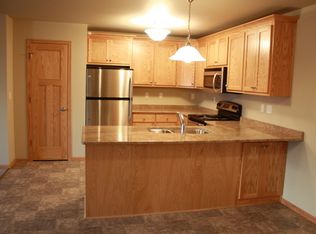 2875 36th Ave S APT 5, Grand Forks, ND 58201