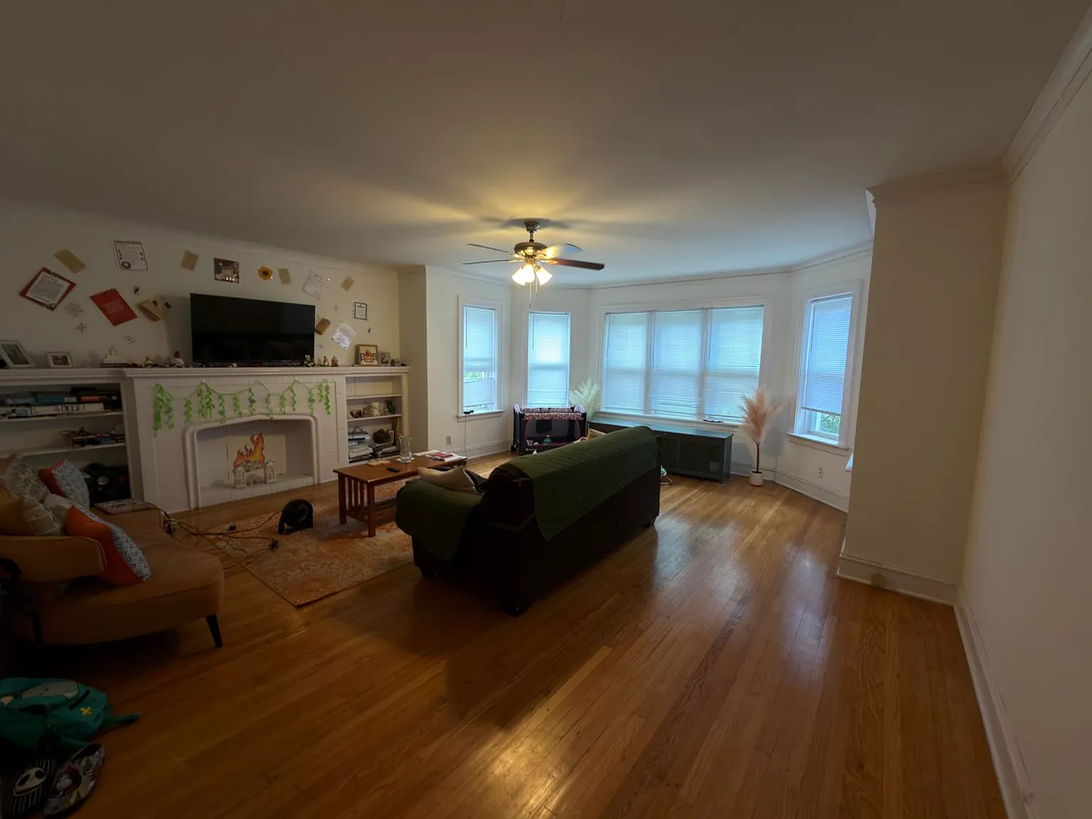 3 bed, 1500 sqft, $2,200 — Photo 2