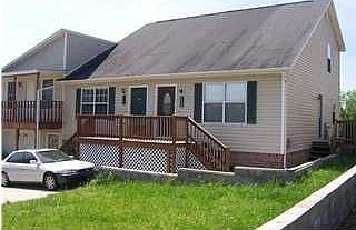 1st image of 1560 Redwood Dr NE