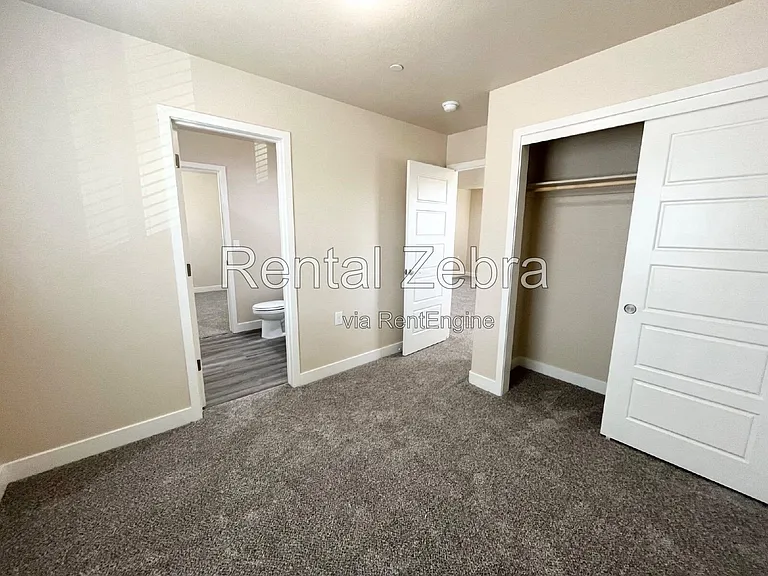 1310 Playa Del Rey Dr — Photo 15