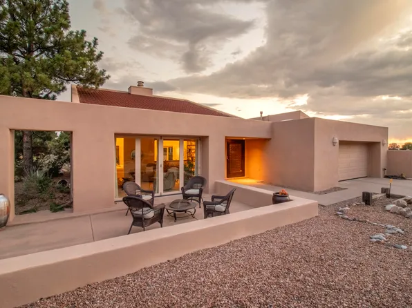 992 Lynx Loop NE, Albuquerque, NM 87122