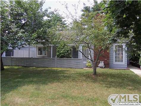 1st image of 502B Buckingham Dr