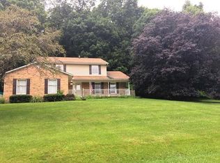 1433 Elmwood Dr NE, Lancaster, OH 43130