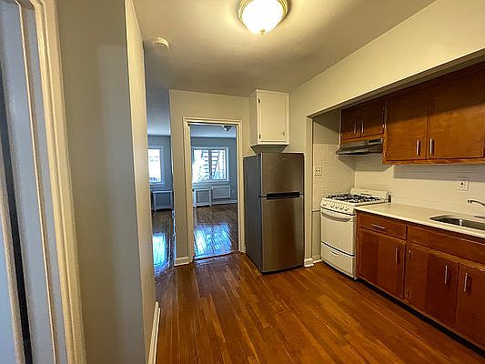 1st image of 3911 50th St #1