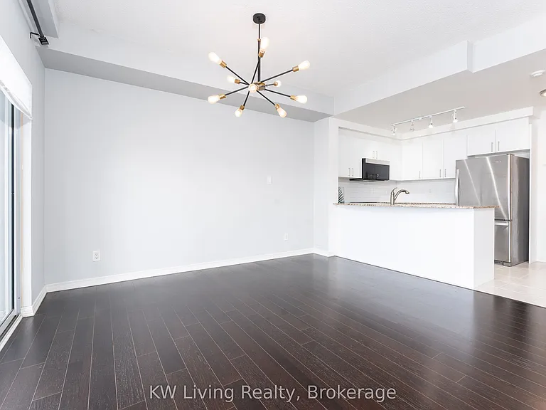 8 Maison Parc Ct #703 — Photo 4