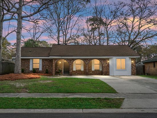 104 Iron Rd, Summerville, SC 29486