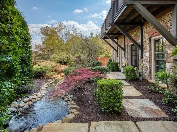 100 Founders Mill Ct, Roswell, GA 30075