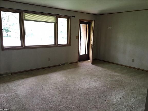 2nd image of 12837 Kenyon Dr