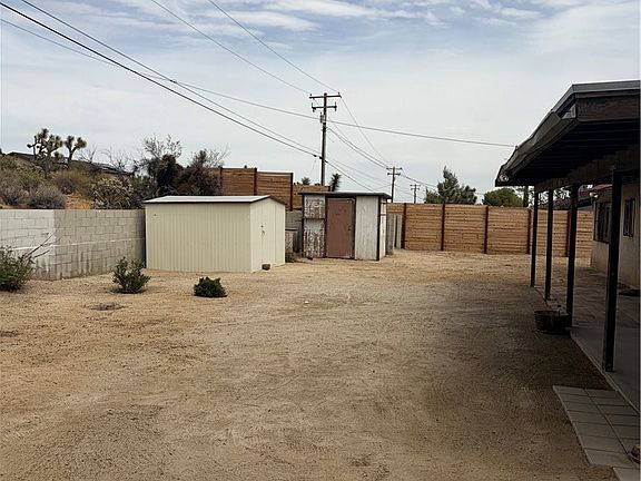 5th image of 57374 Warren Way