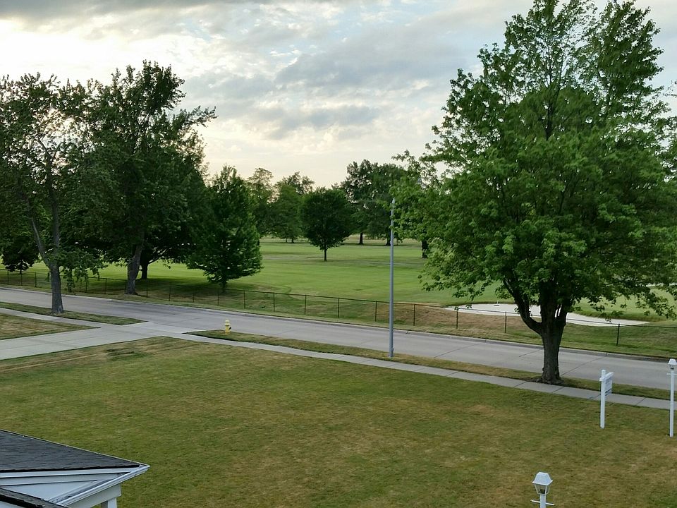 1267 Sunningdale Dr, Grosse Pointe Woods, MI 48236 Zillow