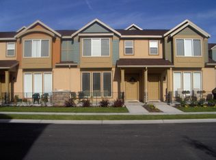 917 N Farmington Xing, Farmington, UT 84025