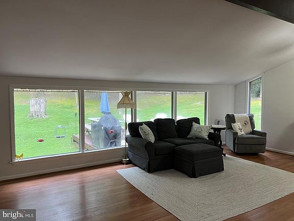 4th image of 28994 Autumnwood Dr