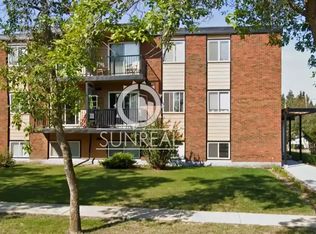 4616 57th St, Camrose, AB T4V2E7