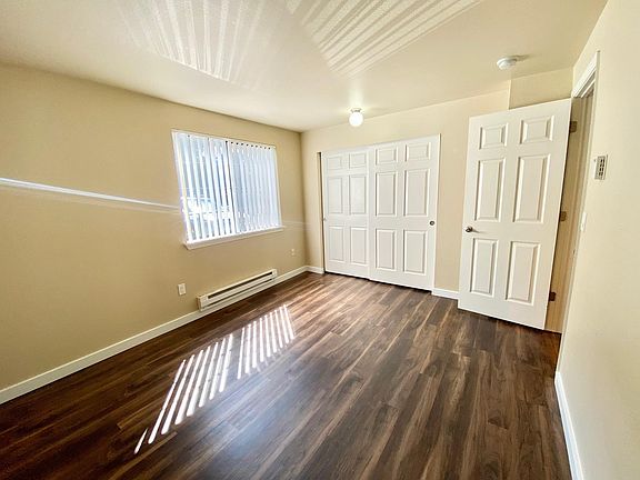 4th image of 3024 118th Ave SE #D105