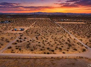 1 Woodward Rd, Phelan, CA 92371
