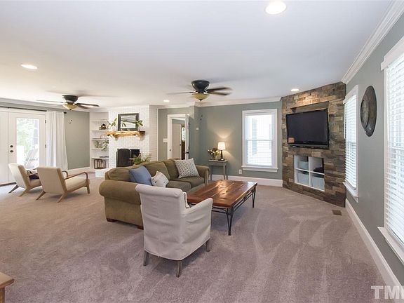 3rd image of 315 Mill Creek Dr