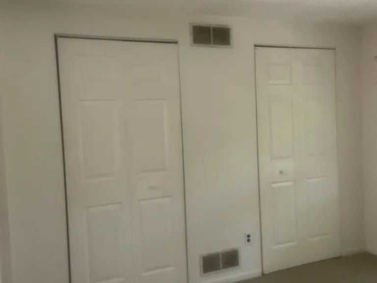 717 W 10th St #2 — Photo 10