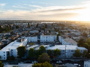 Oakbrook, Oakland, CA 94606