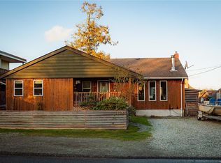 1349 Pine Rd, Ucluelet, BC V0R3A0
