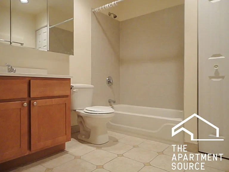 3822 N Sheffield Ave #A — Photo 8