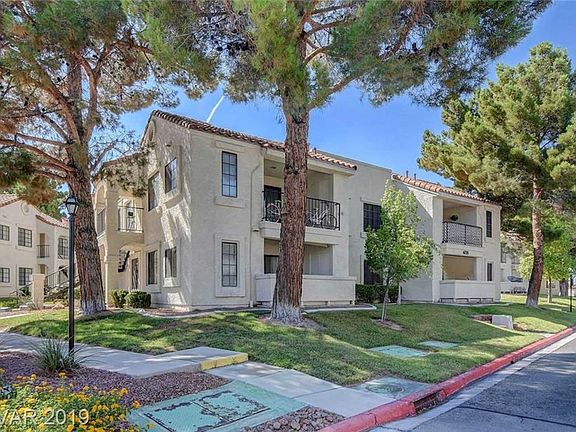 2nd image of 4735 Nara Vista Way Unit 104