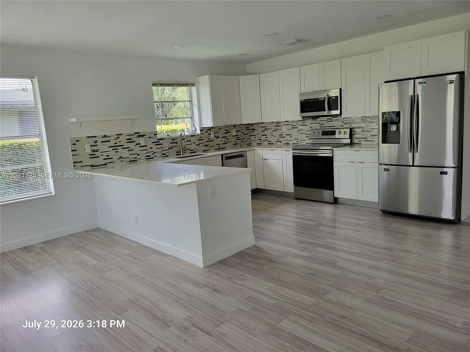 Caribbean Estates — Photo 2