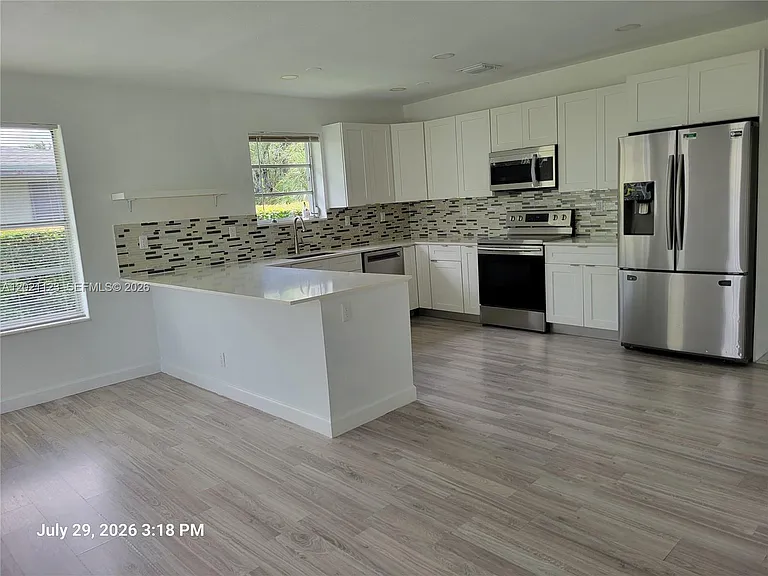 13220 SW 99th Pl — Photo 2