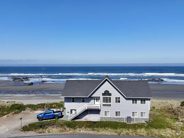 93830 Low Tide Dr, Gold Beach, OR 97444