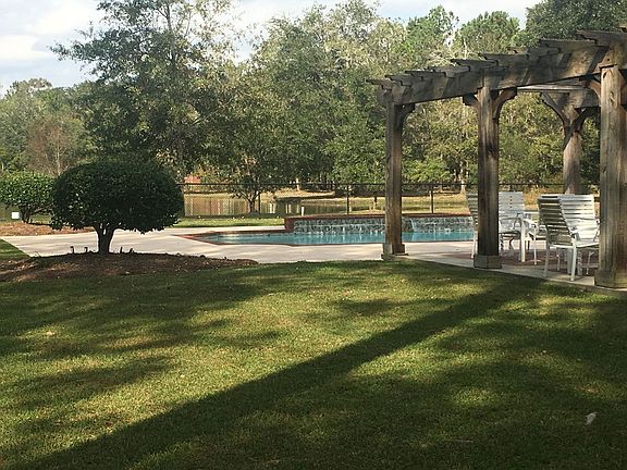 5th image of 183 Morgan Farm Dr