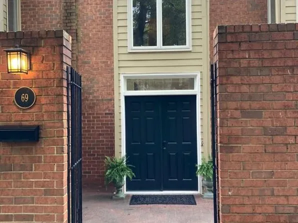 69 Willow Gln NE, Atlanta, GA 30342