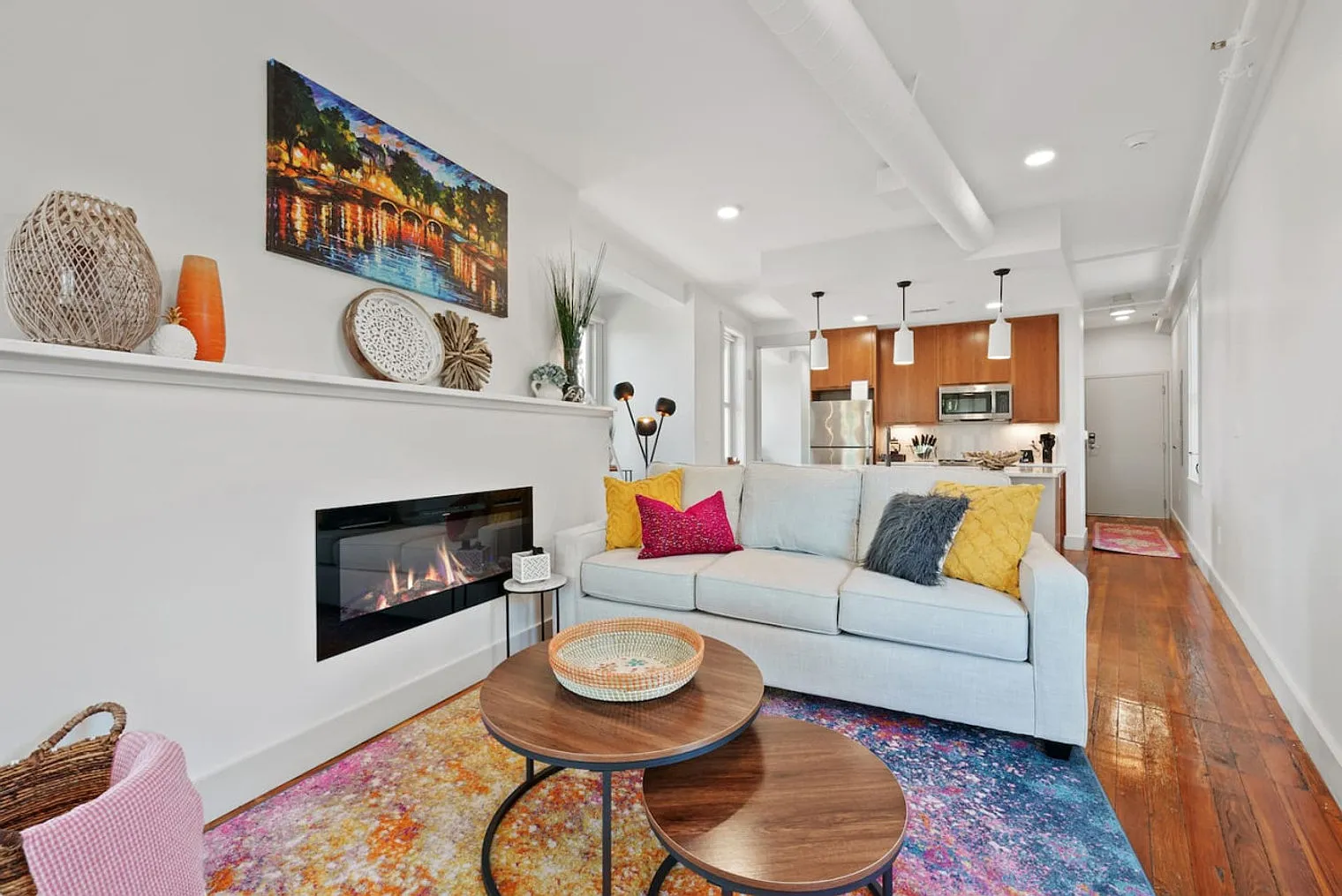 1 bed, 1.0 bath, 861 sqft, $1,891 — Photo 1