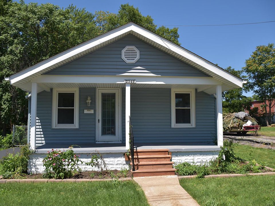 1st image of 2349 Burns Ave