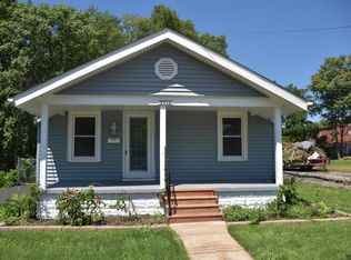 2349 Burns Ave, Saint Louis, MO 63114