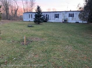 1237 Millbrook Rd, Blanchard, MI 49310