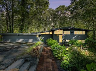 10 Dewey Rd, Lexington, MA 02420